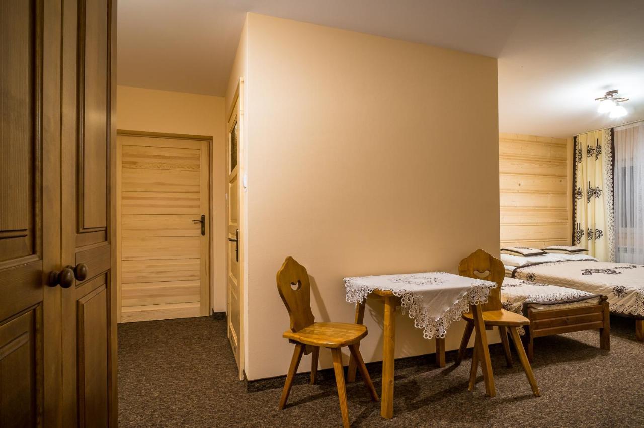 Tarasowka Hotel Ciche Małe Екстериор снимка