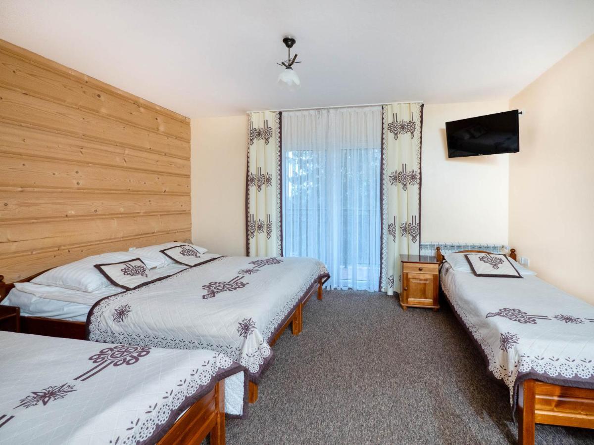 Tarasowka Hotel Ciche Małe Екстериор снимка