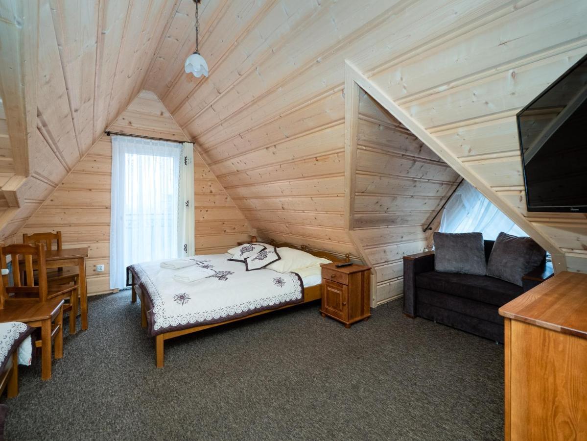 Tarasowka Hotel Ciche Małe Екстериор снимка