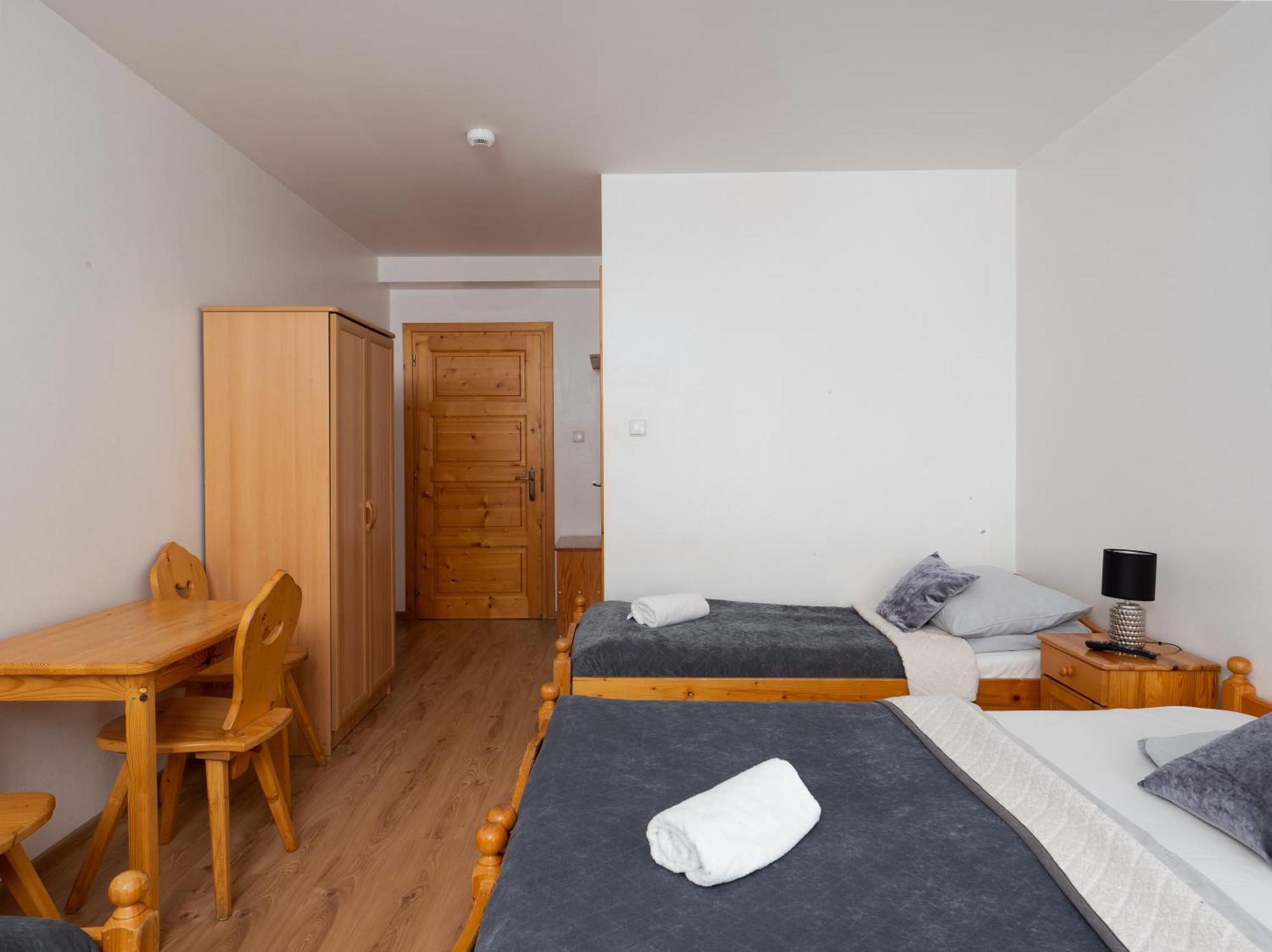 Tarasowka Hotel Ciche Małe Екстериор снимка
