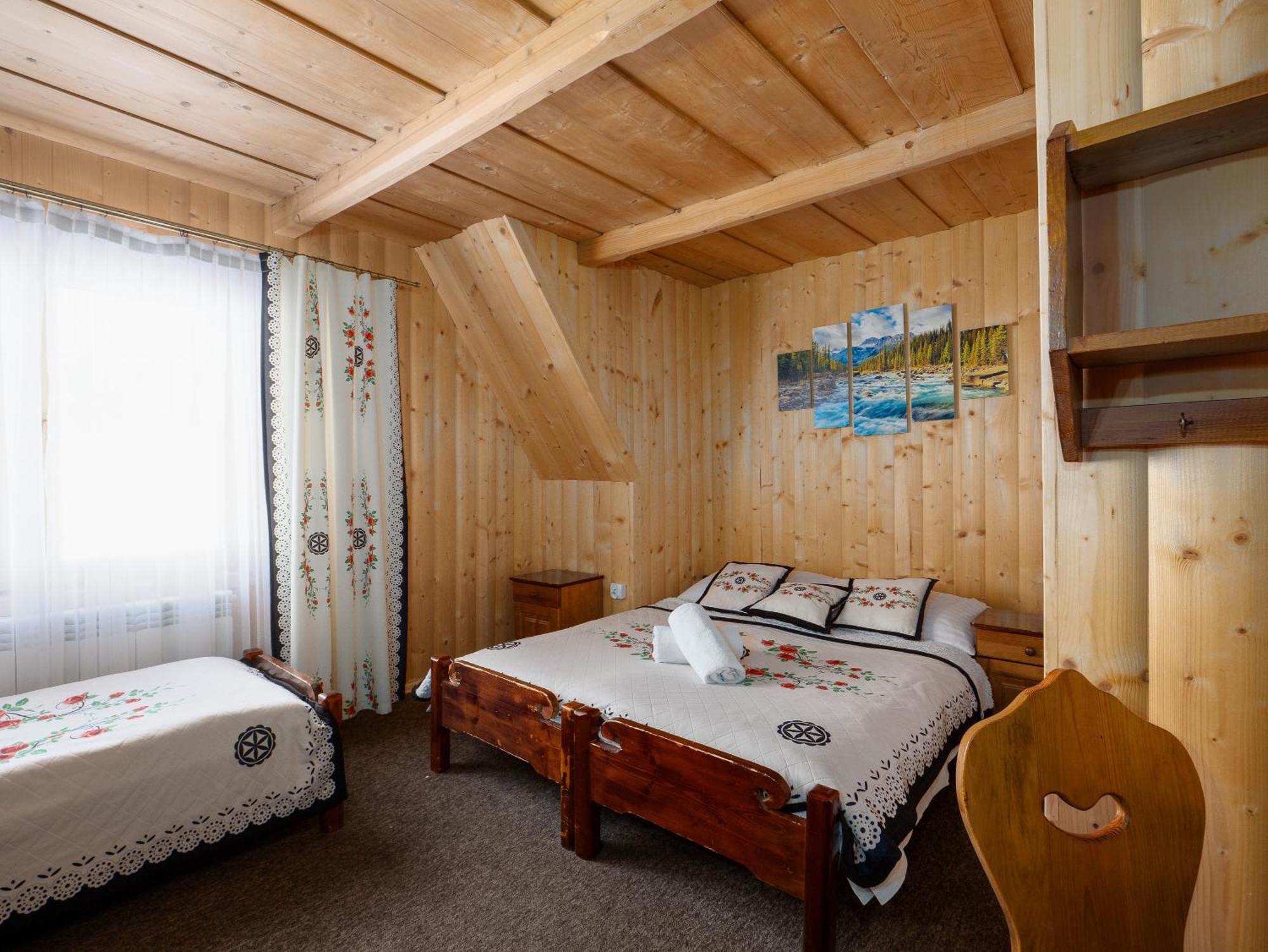 Tarasowka Hotel Ciche Małe Екстериор снимка