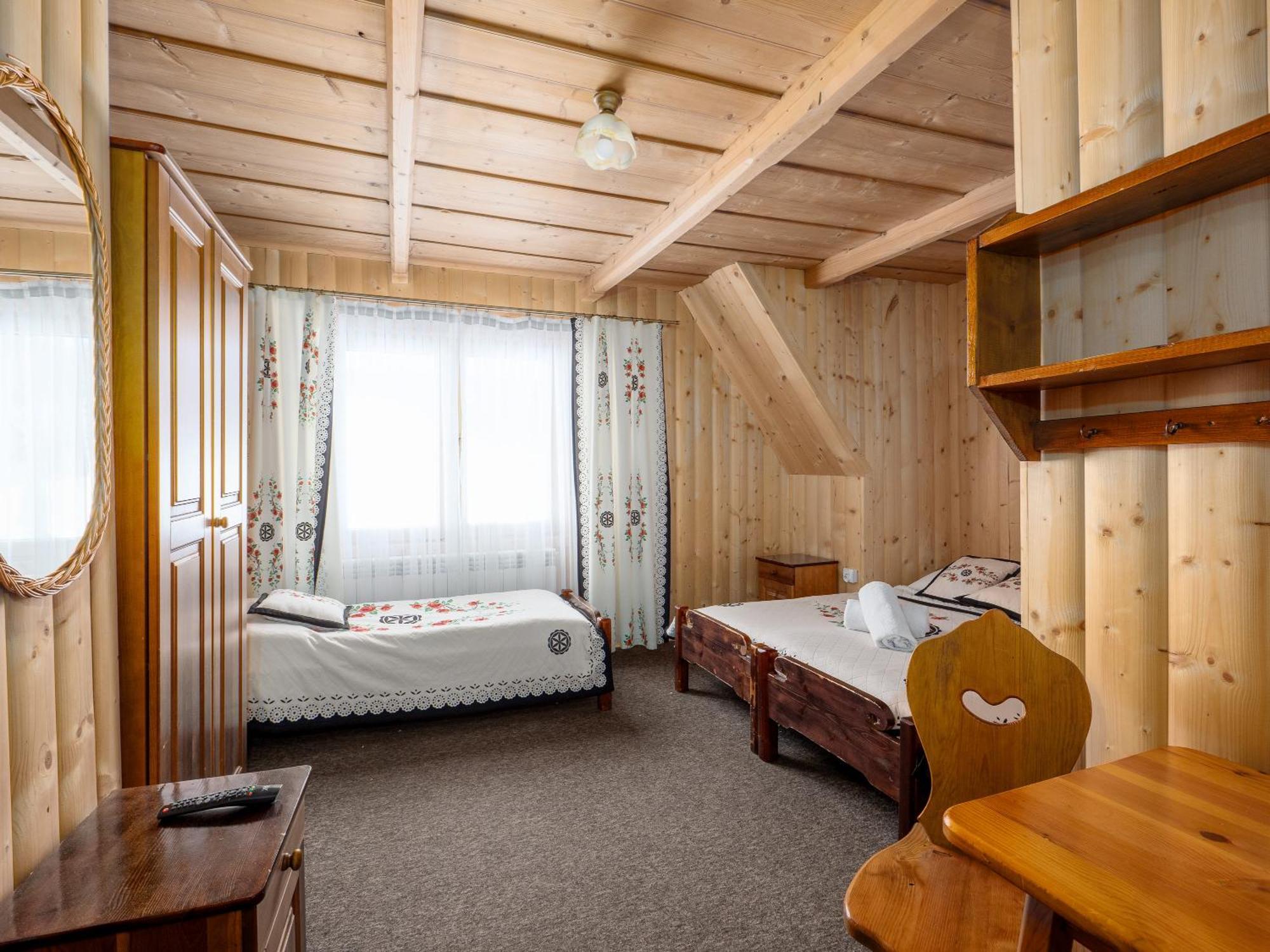 Tarasowka Hotel Ciche Małe Екстериор снимка