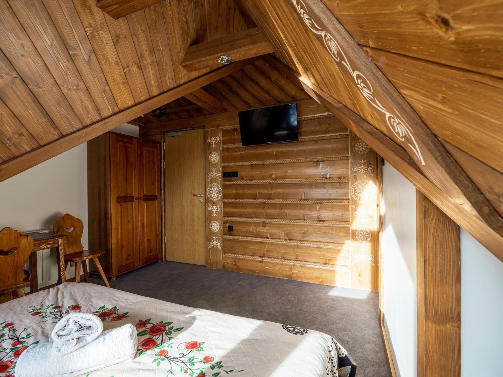 Tarasowka Hotel Ciche Małe Екстериор снимка