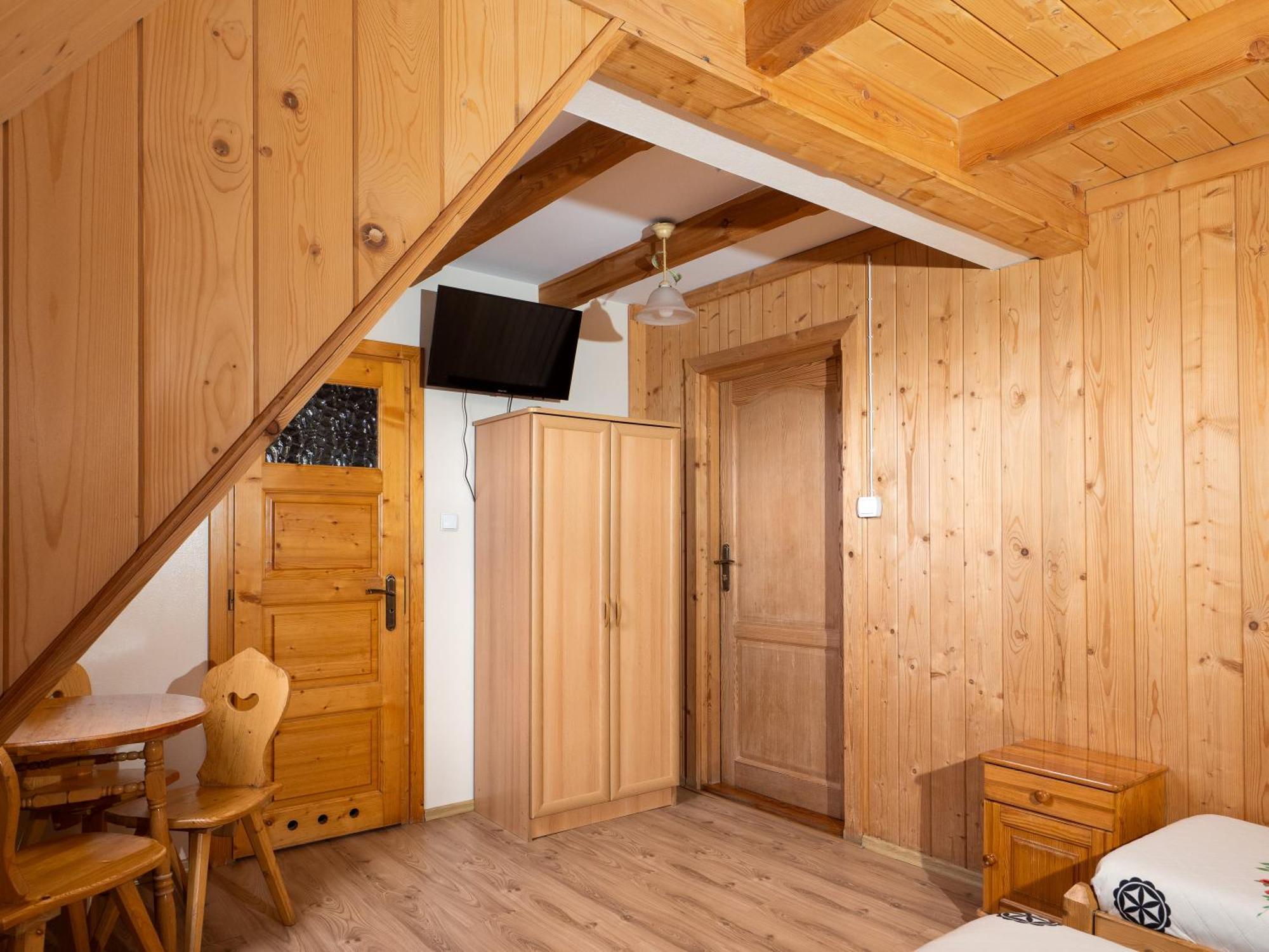 Tarasowka Hotel Ciche Małe Екстериор снимка