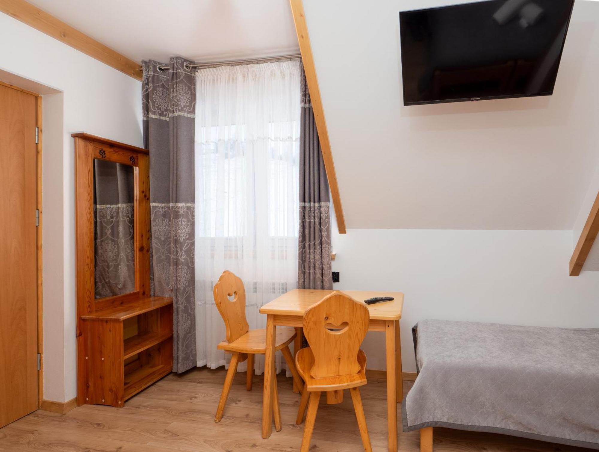 Tarasowka Hotel Ciche Małe Екстериор снимка