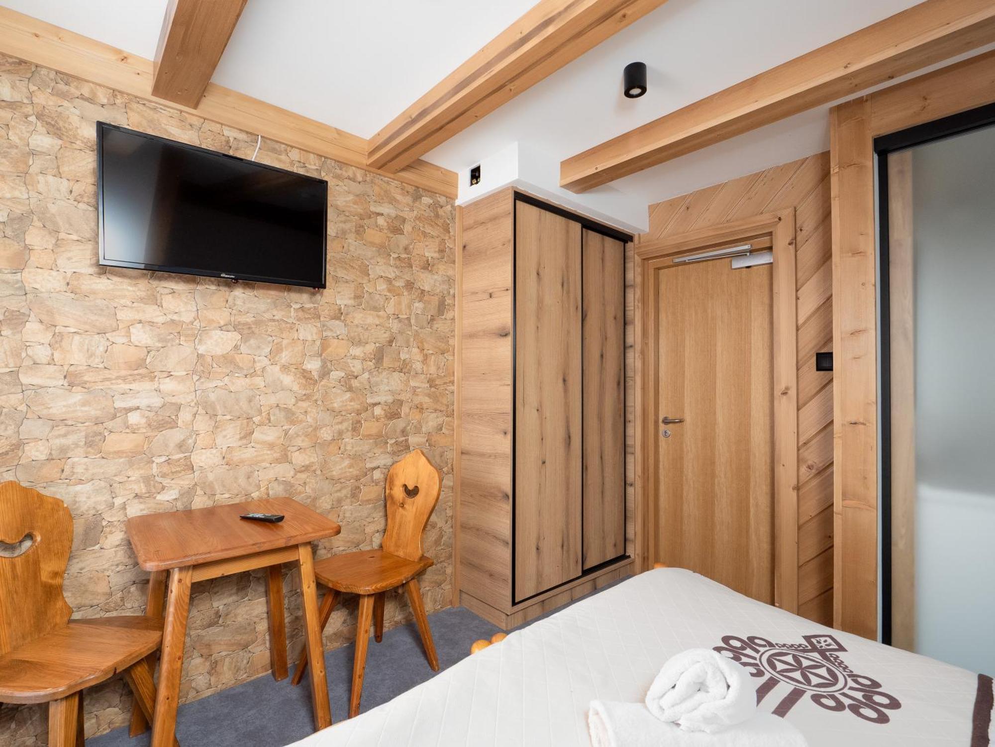 Tarasowka Hotel Ciche Małe Екстериор снимка